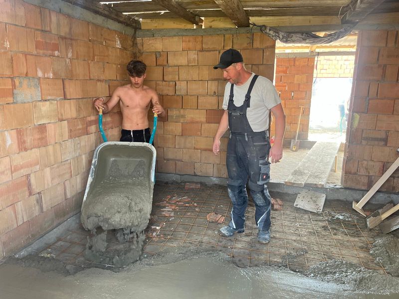 Beim Betonieren.jpeg